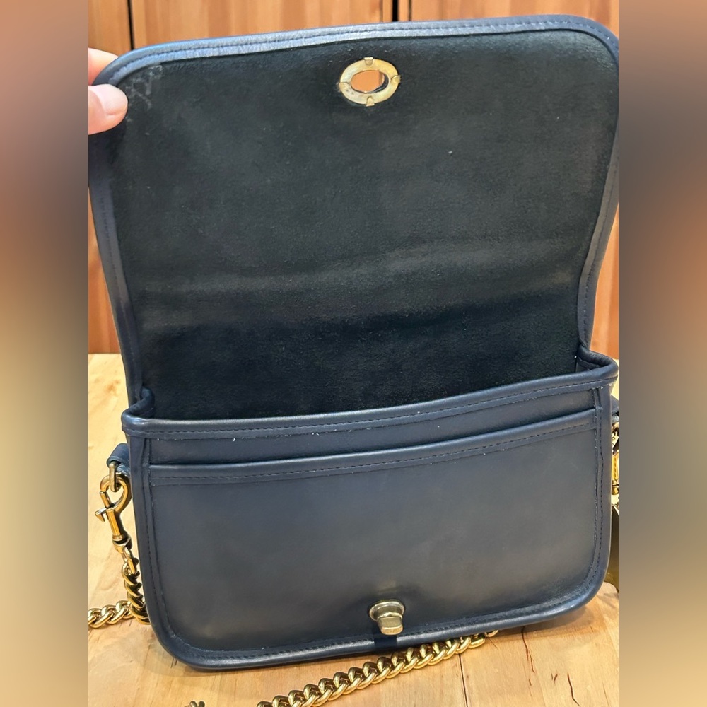Like new Navy Vintage Coach Penny Pocket Clutch Purse 9755 - Picture 5 of 13